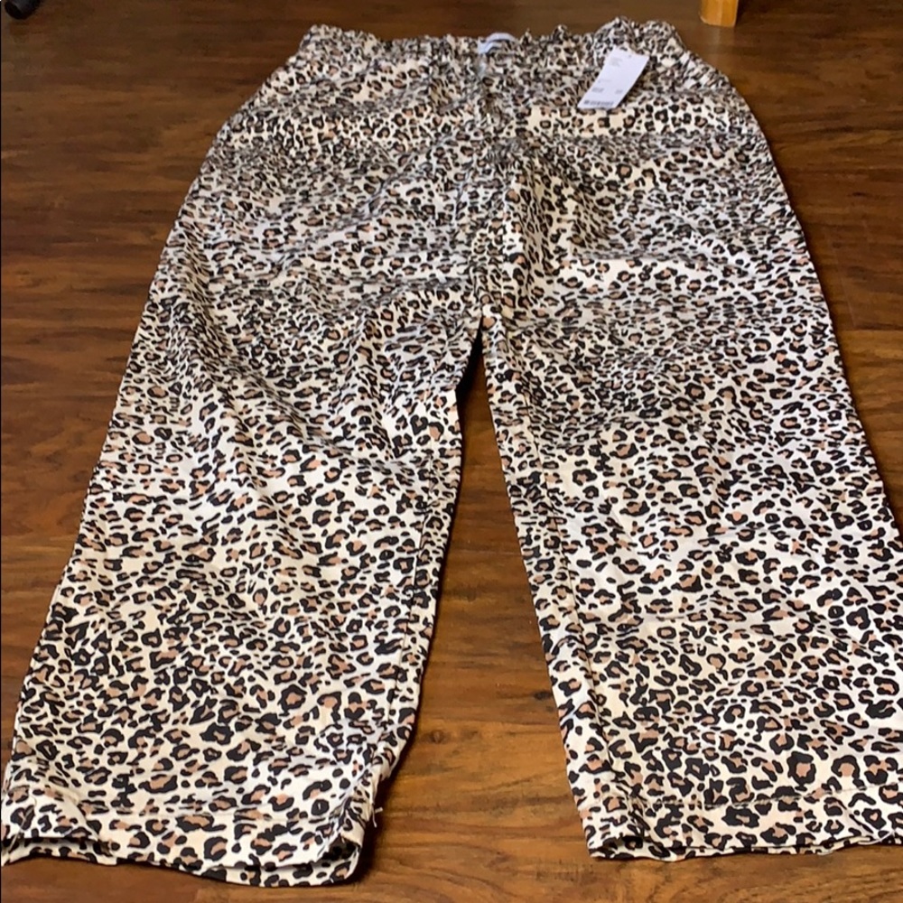 Urban Outfitters Cheetah Print pants - Picture 5 of 5